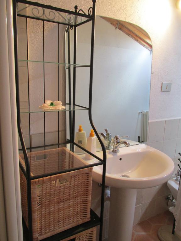 Agriturismo Arcobaleno Aramengo Phòng bức ảnh